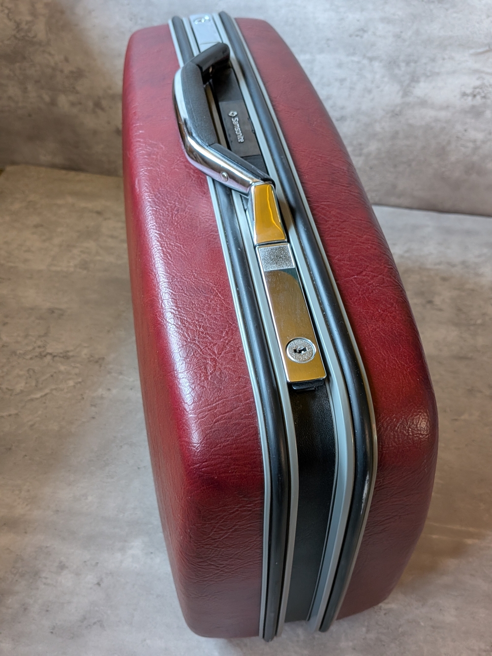 Vintage Samsonite Burgundy 20" Hard Shell Suitcase Retro Travel Luggage